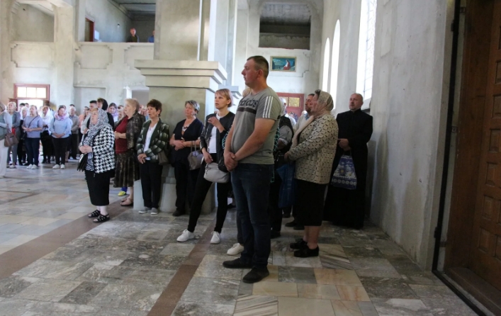 Под Львовом &quot;батюшка&quot; Московского патриархата ограбил храм: вывез даже иконостасы и колокола